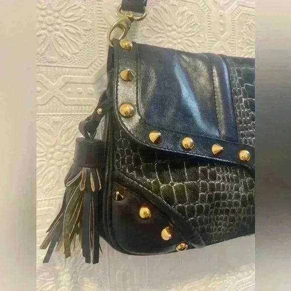 Braccialini Italian Designer Genuine Leather and Hyde Gold  Accents Purse - Picture 4 of 12